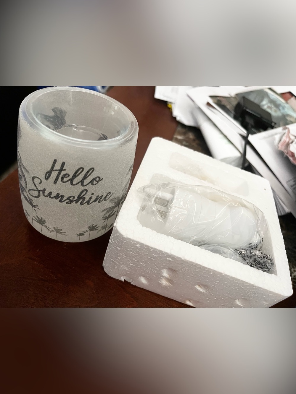 Scentsy Mini Warmer  "Hello Sunshine" - White & Gray